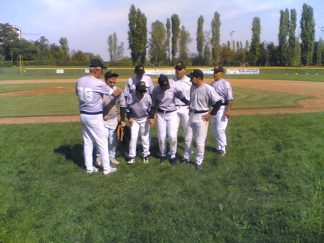 FOTO: Squadra dei Thunders Sul Diamante.