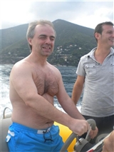 Francesco guida la barca