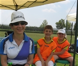 Loredana Ruisi con gli scoristi della gara di Solaro