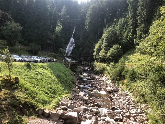 Cascatella tra le Montagne appena sopra Molina