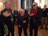 Aldo al microfono, Francesco e Franco durante la consegna della tessera di socio onorario.