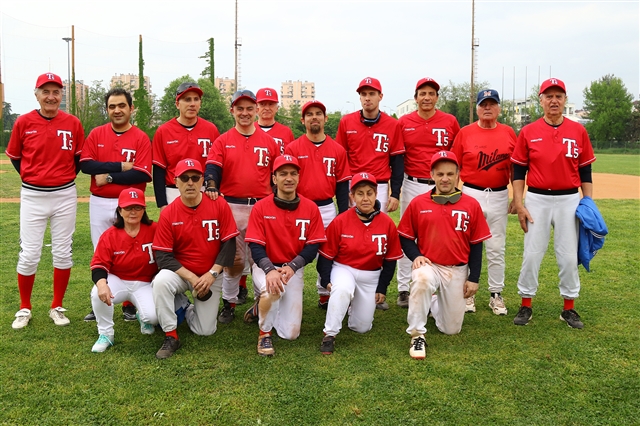 Foto di squadra dei Thunder's Five - 2016.