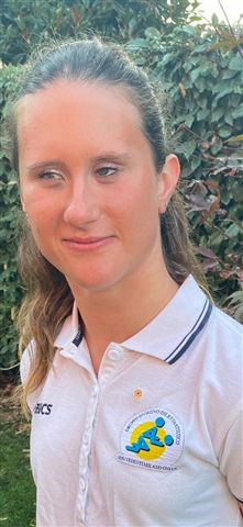 Martina Con Polo GSD E Spilla Omaggiata Da Sala Appuntata Sopra Il Logo Gsd