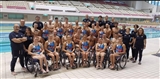 Foto In Piscina E In Costume Di Tutta La Squadra Nazionale Di Nuoto Paralimpico