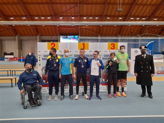 Premiazione Con Antonio Sul Podio Premiato Dal Presidente Fispes
