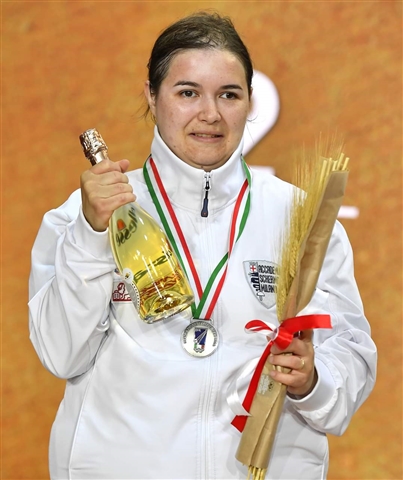 Ilaria Vermi con medaglia