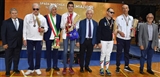 Podio maschile con arbitri e Presidente Fi