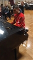 Gabriele Che Suona Il Piano In Sala Trani