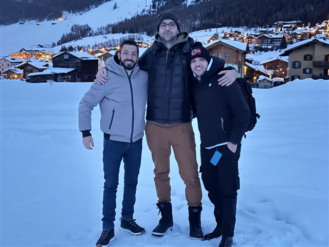 Parte della pattuglia sulla neve