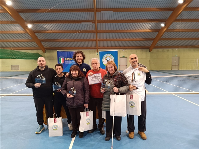 Foto Di Gruppo Durante La Premiazione